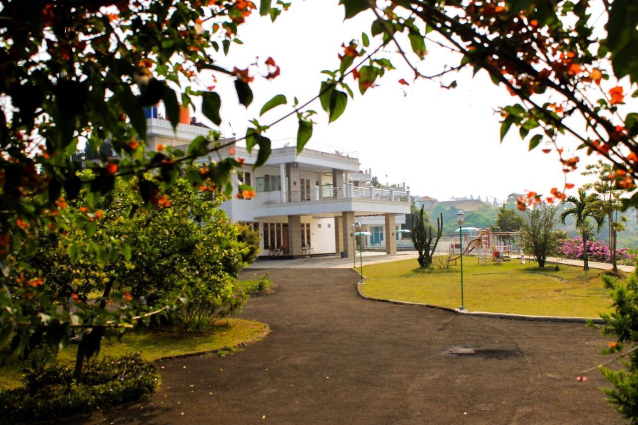 Villa Bukit Berkat Bogor Zewnętrze zdjęcie